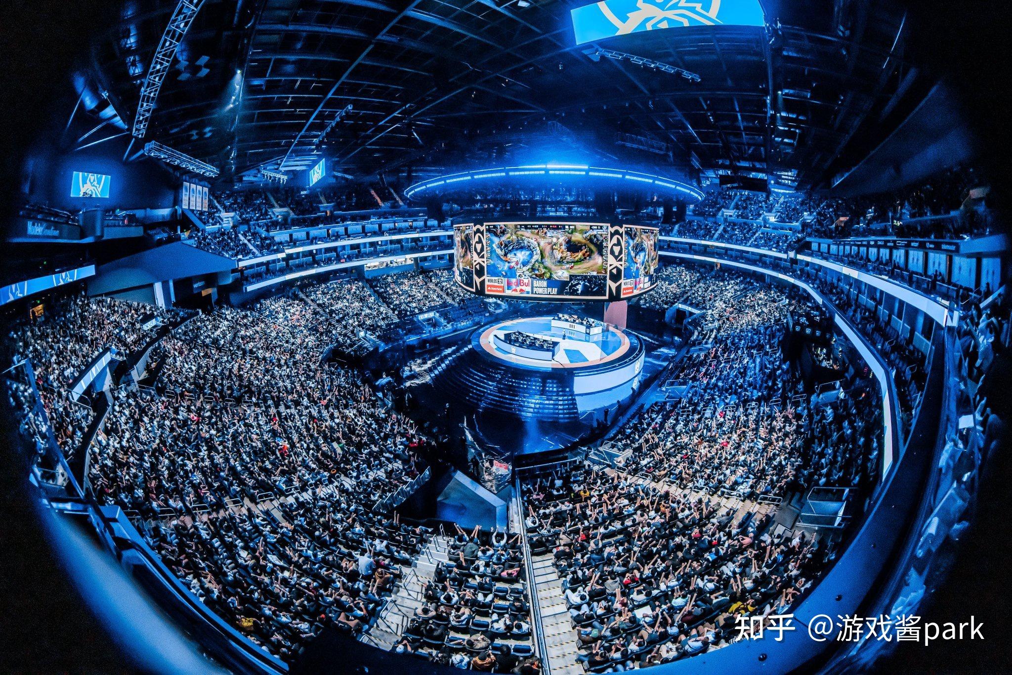 EDG八强圣枪哥冰霜女巫封神，小组赛全胜卫冕冠军零封AL翻盘劲旅